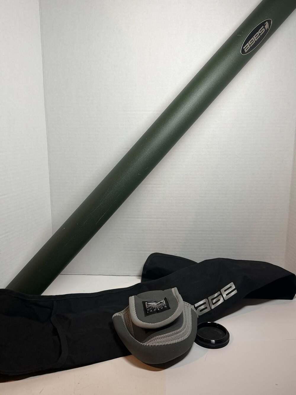 Sage X 890-4 9' 8wt Fly Rod Tube and Sock - Picture 8 of 8